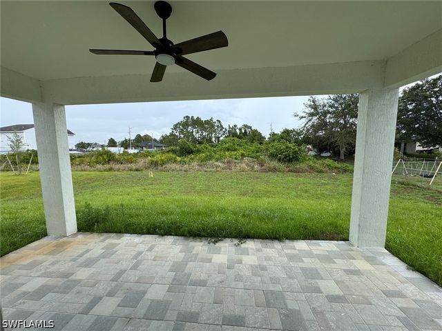 2810 27th ST SW, Lehigh Acres, FL 33976