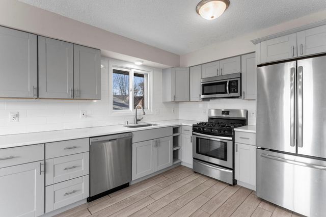 14510 Wellington Road, Minnetonka, MN 55391