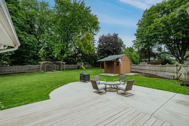 128 Audubon COURT, Grafton, WI 53024