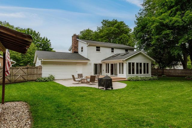 128 Audubon COURT, Grafton, WI 53024