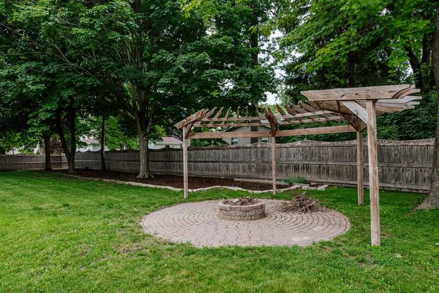 128 Audubon COURT, Grafton, WI 53024