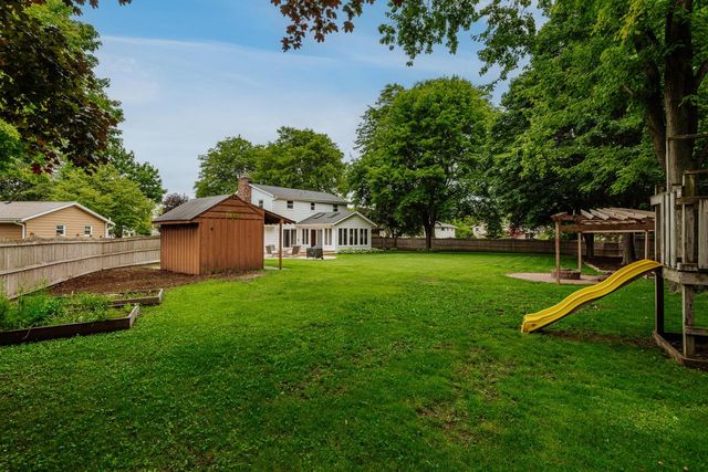 128 Audubon COURT, Grafton, WI 53024