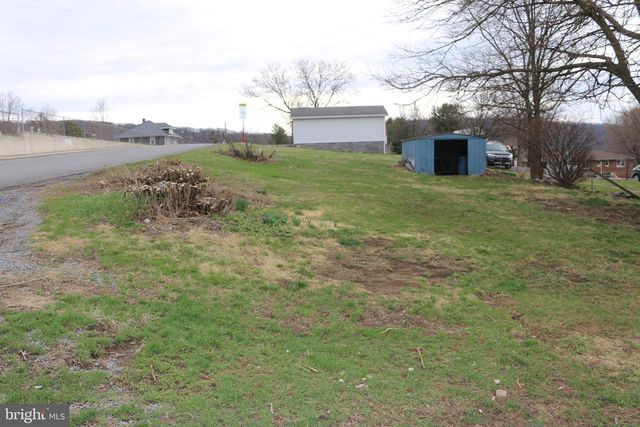 216 N MAIN ST, Petersburg, WV 26847