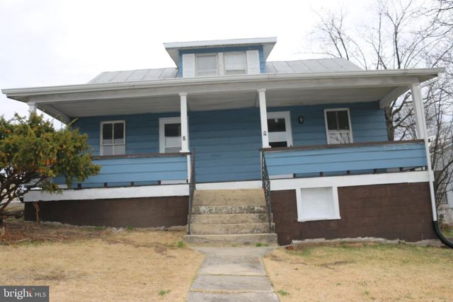 216 N MAIN ST, Petersburg, WV 26847