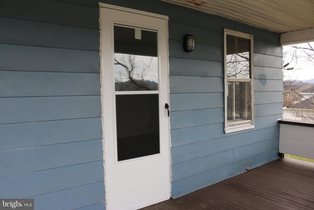 216 N MAIN ST, Petersburg, WV 26847