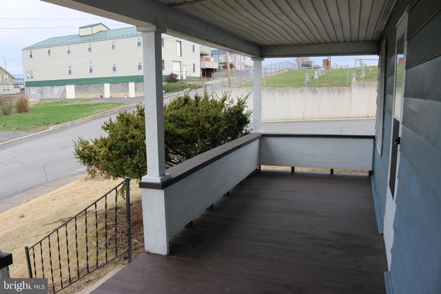 216 N MAIN ST, Petersburg, WV 26847