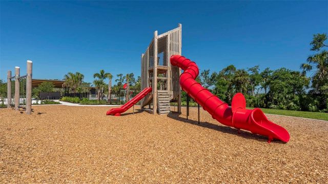 13130 OLD CANOE WAY, Parrish, FL 34219