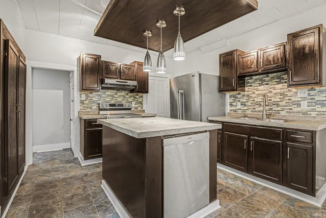 134 Goshen Avenue, Elkhart, IN 46516