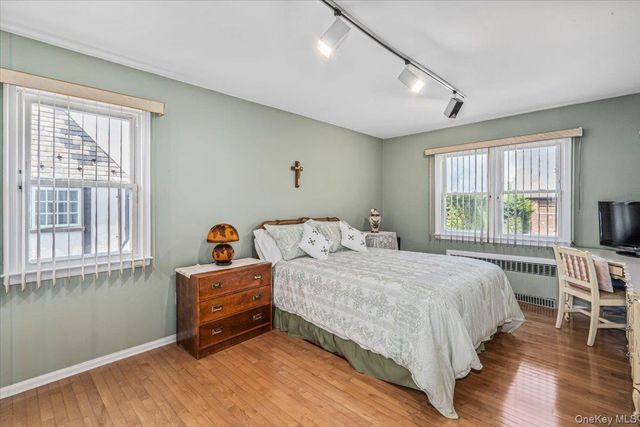 2957 214th Place, Bayside, NY 11360