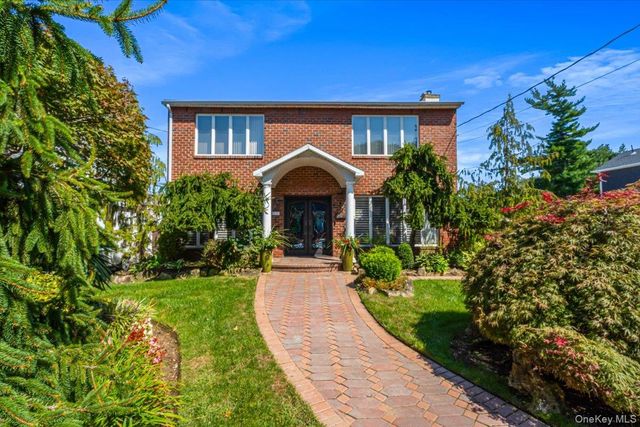 2957 214th Place, Bayside, NY 11360