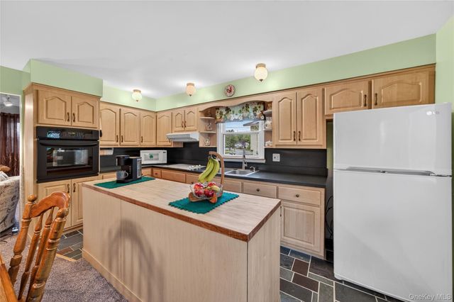364 Lake Shore Drive, Monroe, NY 10950