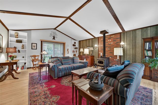 364 Lake Shore Drive, Monroe, NY 10950