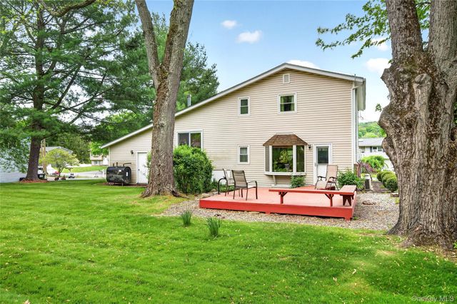 364 Lake Shore Drive, Monroe, NY 10950
