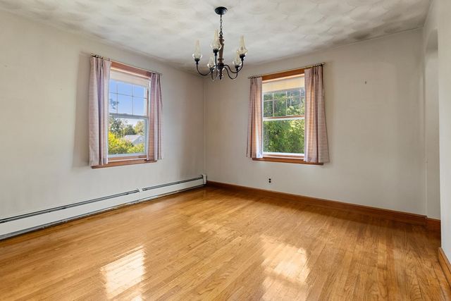 40 Valentine Rd, Arlington, MA 02476