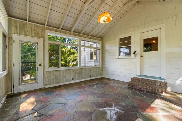 40 Valentine Rd, Arlington, MA 02476