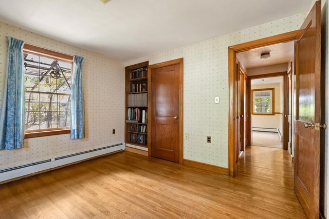 40 Valentine Rd, Arlington, MA 02476