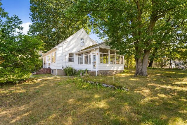 40 Valentine Rd, Arlington, MA 02476