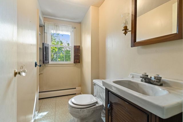 40 Valentine Rd, Arlington, MA 02476