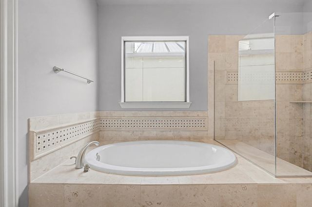 634 Nagle Street, Houston, TX 77003