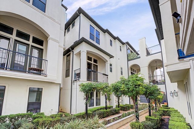 634 Nagle Street, Houston, TX 77003