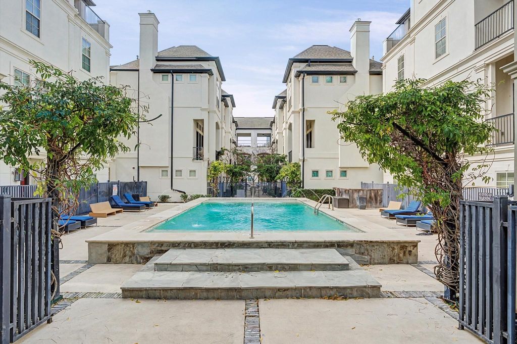 634 Nagle Street, Houston, TX 77003