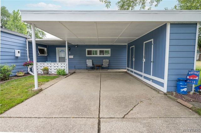 21 Beverly Drive, Cheektowaga, NY 14043