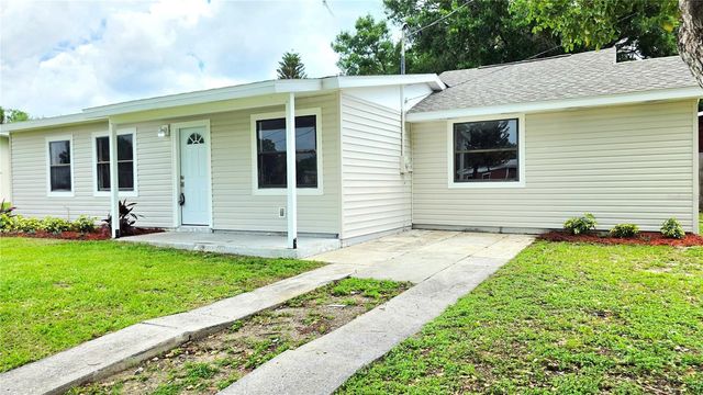 801 NW 5TH STREET, Mulberry, FL 33860