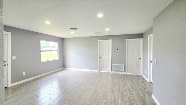 801 NW 5TH STREET, Mulberry, FL 33860