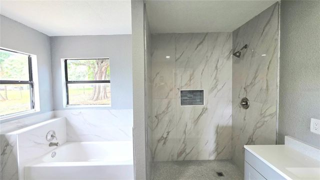 801 NW 5TH STREET, Mulberry, FL 33860
