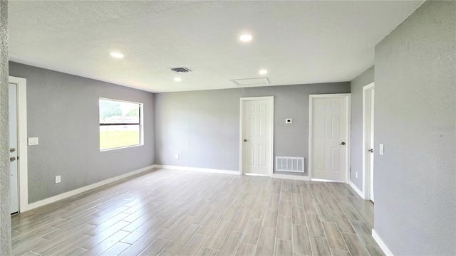801 NW 5TH STREET, Mulberry, FL 33860