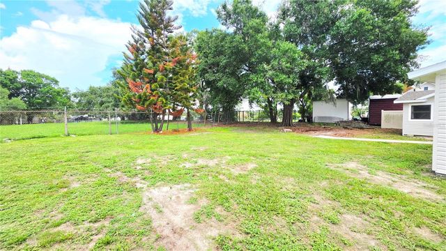 801 NW 5TH STREET, Mulberry, FL 33860