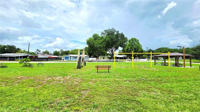 801 NW 5TH STREET, Mulberry, FL 33860