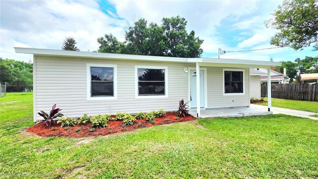 801 NW 5TH STREET, Mulberry, FL 33860