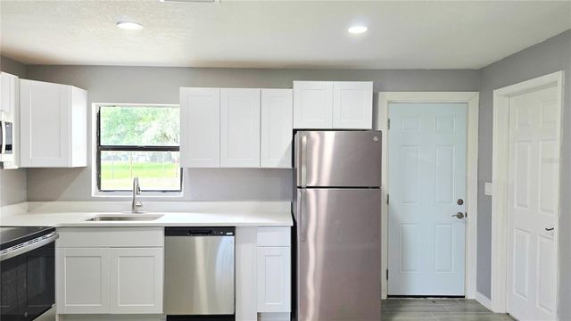801 NW 5TH STREET, Mulberry, FL 33860