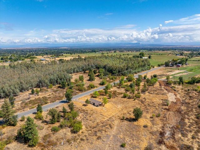 21353 Kimberly Road, Anderson, CA 96007