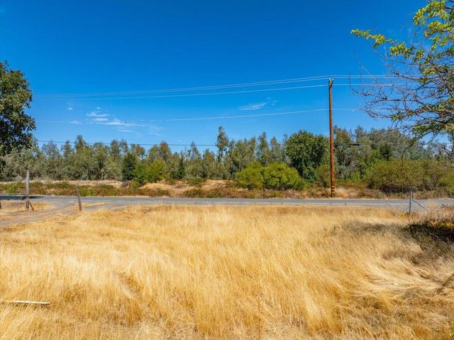 21353 Kimberly Road, Anderson, CA 96007