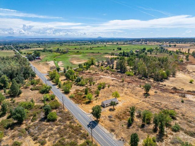 21353 Kimberly Road, Anderson, CA 96007
