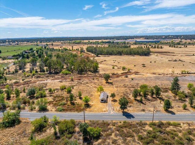 21353 Kimberly Road, Anderson, CA 96007