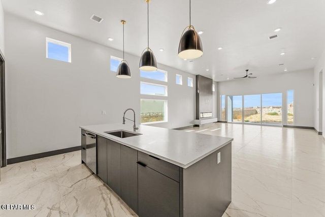 7321 Cimarron Rim Drive, El Paso, TX 79911