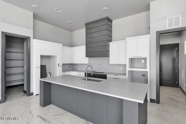 7321 Cimarron Rim Drive, El Paso, TX 79911