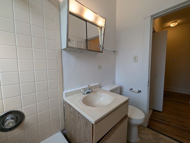 1532 N Kedzie Avenue 3E, Chicago, IL 60651