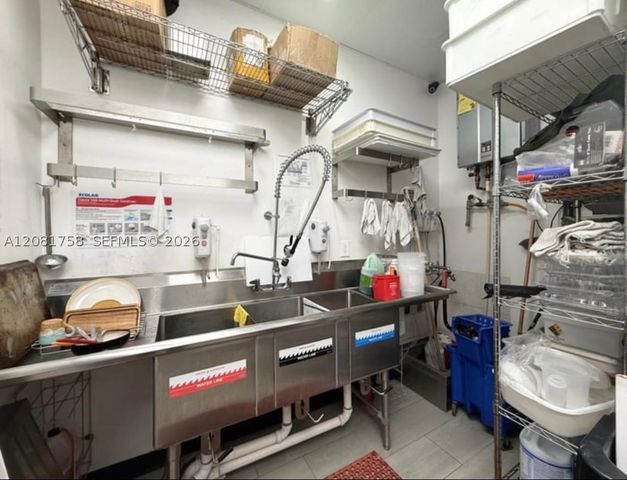 2915 E Las Olas Blvd, Fort Lauderdale, FL 33316