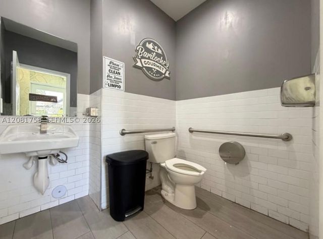 2915 E Las Olas Blvd, Fort Lauderdale, FL 33316