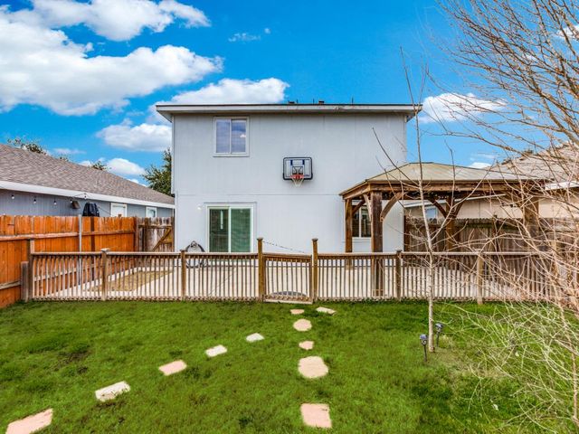 3005 Crownover ST, Austin, TX 78725