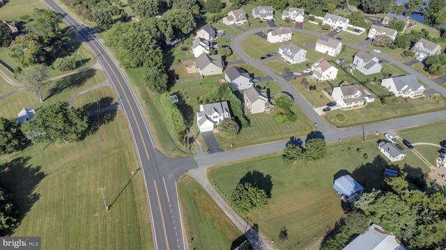 15 SHELLFIELD LN, Colonial Beach, VA 22443