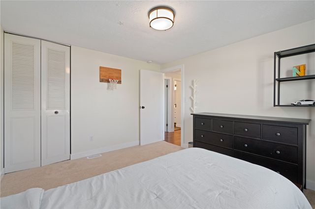3000 Artfield St, Lower Burrell, PA 15068