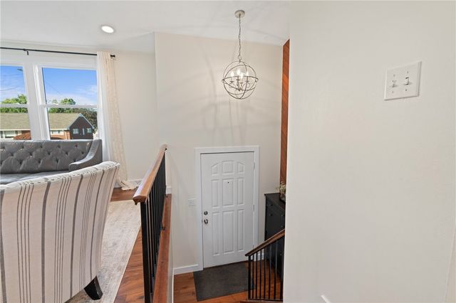 3000 Artfield St, Lower Burrell, PA 15068