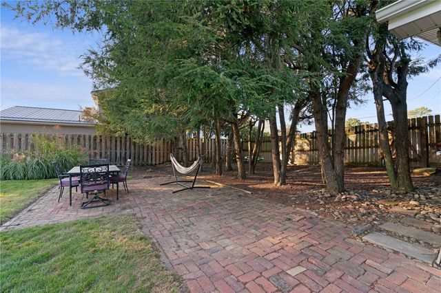 3000 Artfield St, Lower Burrell, PA 15068