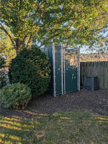 3000 Artfield St, Lower Burrell, PA 15068