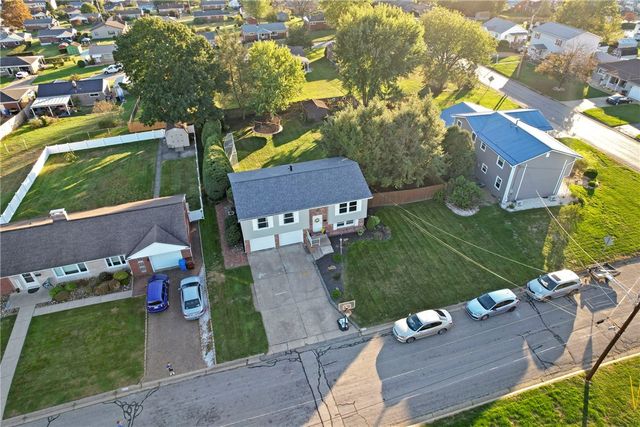 3000 Artfield St, Lower Burrell, PA 15068